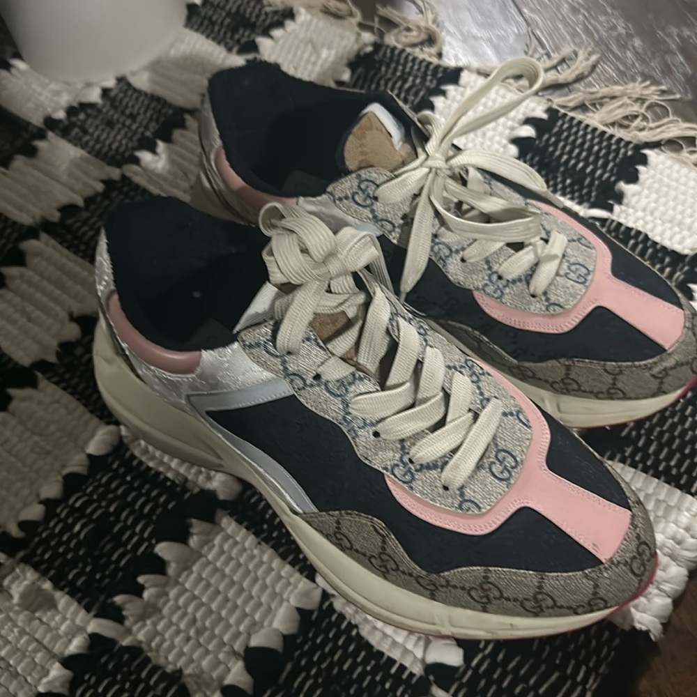 Gucci sneakers